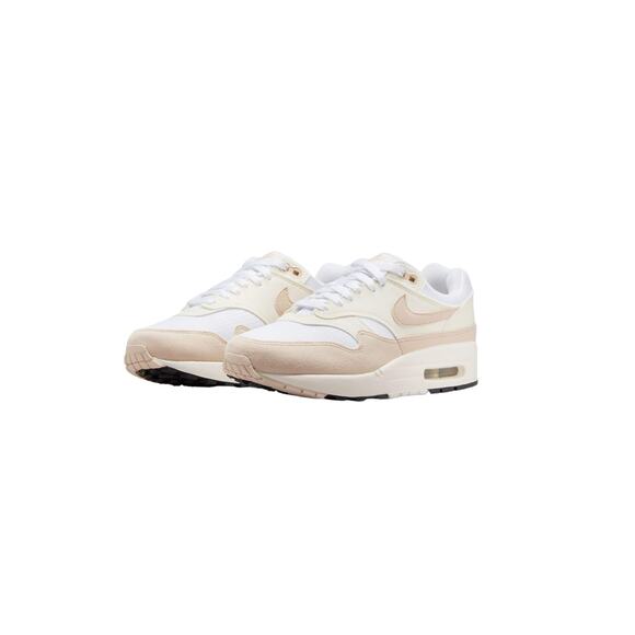 NWT Nike Women's Sneaker, Ivory Sanddrift White Sail, Size 12.5 - Picture 1 of 6
